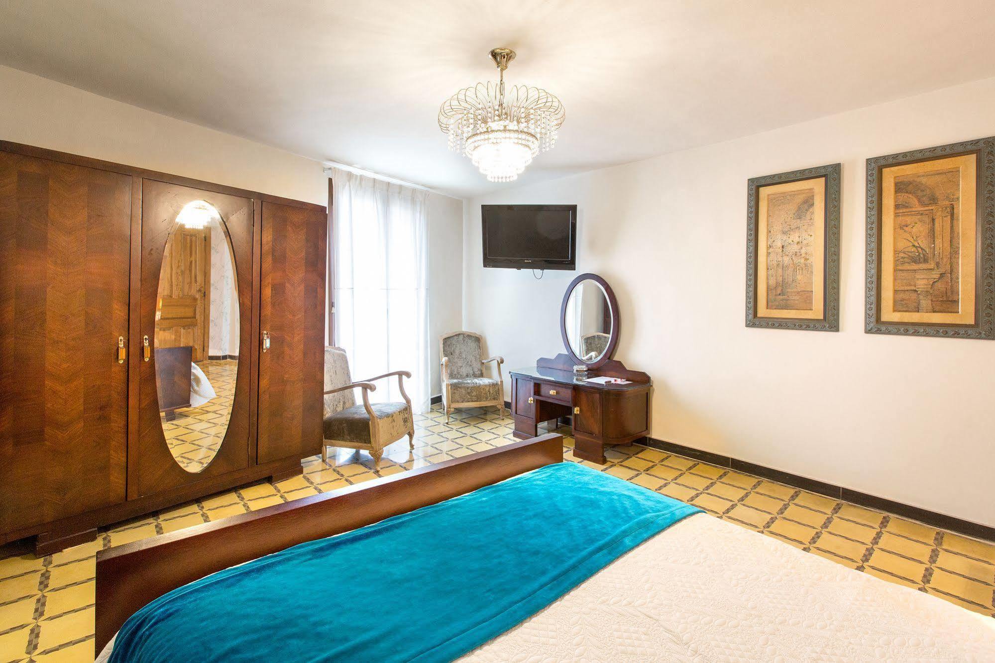 Hotel Villa San Jorge Azanúy エクステリア 写真